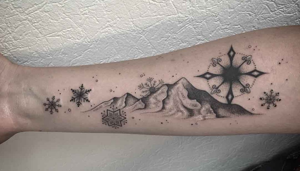 The 10 Best Mountain Tattoos to Inspire You in 2023